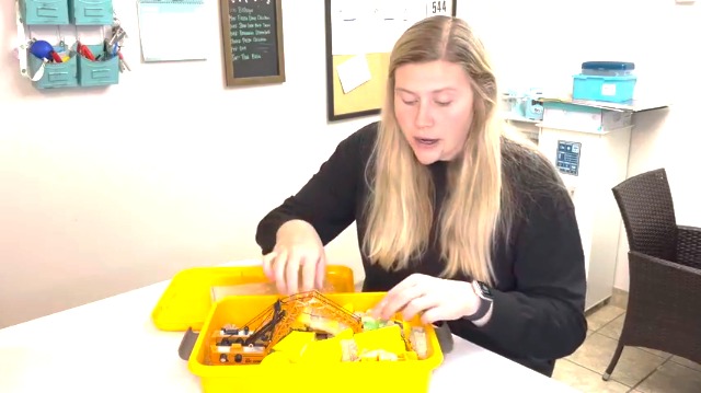 Amazon.com: TUZT Kids Construction Sensory Bin Play Sand Kit Toys